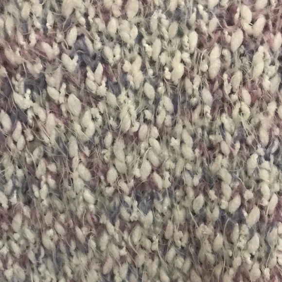 (👚3 for $20) Shaggy knitted comfy jumper (fit a Small) - Picture 4 of 4